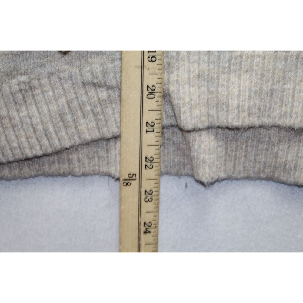 Beige Heathered V Neck Knit Pullover Sweater Womens Size Medium Ribbed - Picture 3 of 9